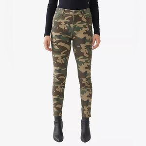 True Religion Jennie Mid Rise Camo Skinny Jeans size 27 New with tags